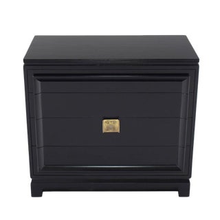 Mid-Century Modern Black Lacquer 4-Drawer Bachelor Chest For Sale