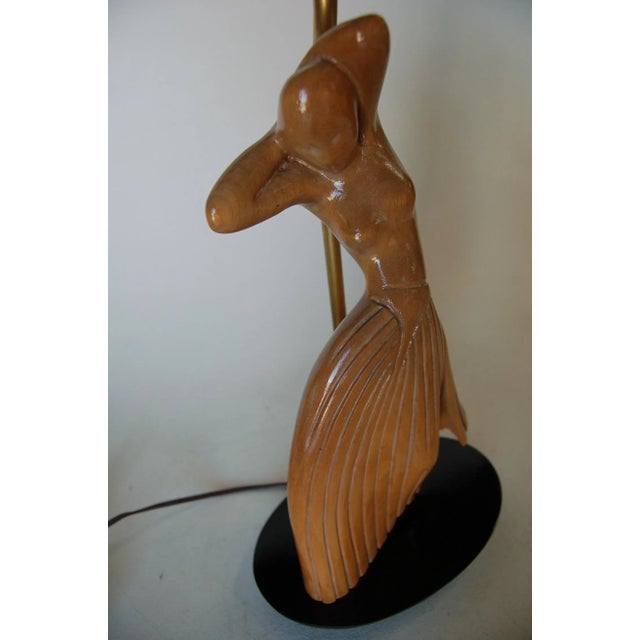 Wood Female Figural Dancer Carved Oak Table Lamp in the Style of Jascha Heifetz For Sale - Image 7 of 10