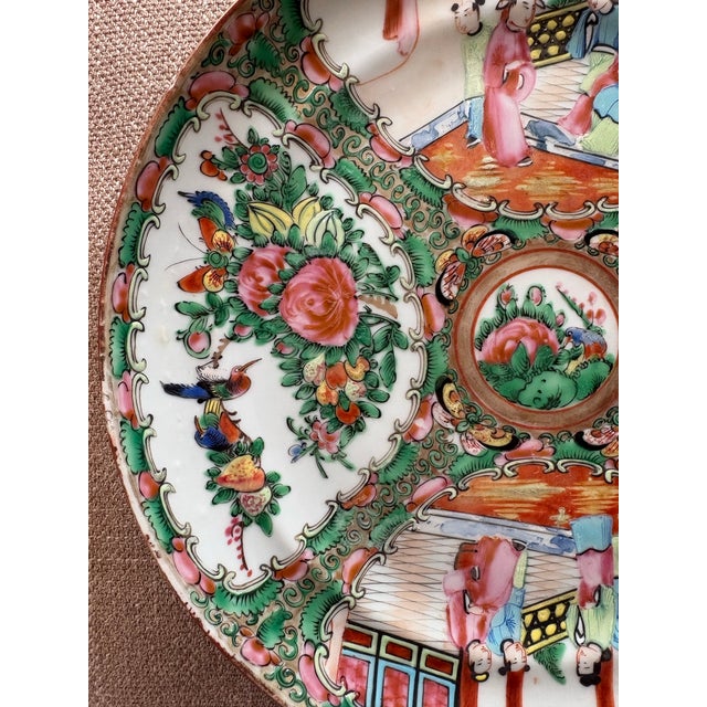 The Highlights Capture the timeless elegance of the Qing Dynasty with this stunning pair of 10-inch Rose Medallion export...