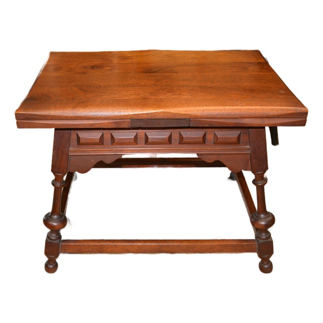 1940s Attributed to Kittinger Carved Walnut Wooden Coffee Table W/ Extending Leaves For Sale