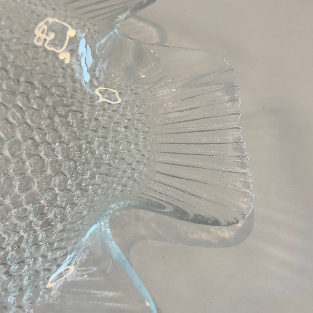 Vintage 1970s Arcoroc Clear Glass “Poisson” Textured Fish Platter Made in France For Sale - Image 11 of 14
