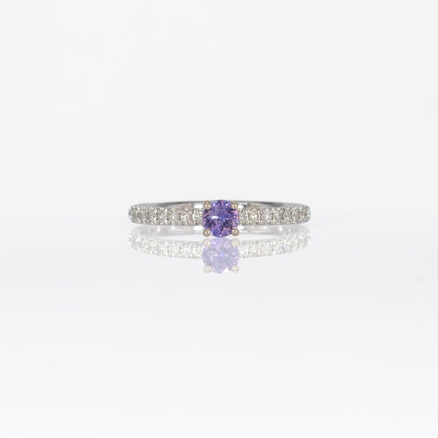 2020s Purple Sapphire Ring With Earth-Mined Diamond Accents: Solid 14k Gold, Size 6.75 For Sale - Image 5 of 10