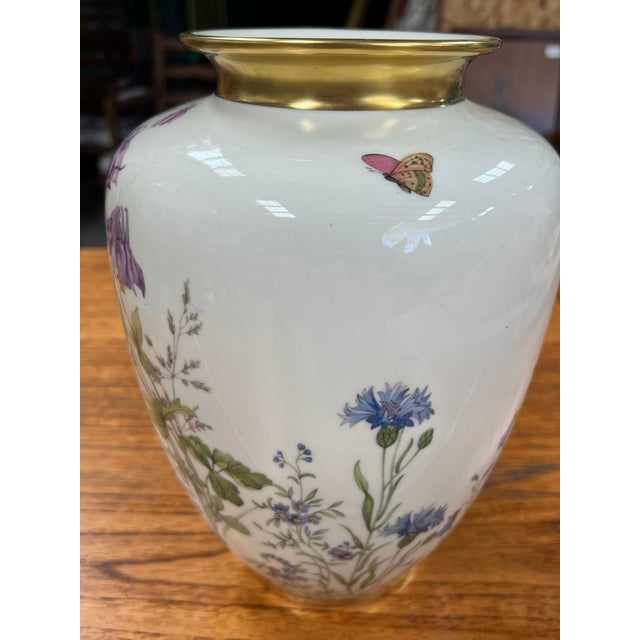 Ceramic 1960s Krautheim Selb Bavaria Hand Painted Floral Vase Gold Trim Porcelain For Sale - Image 7 of 7