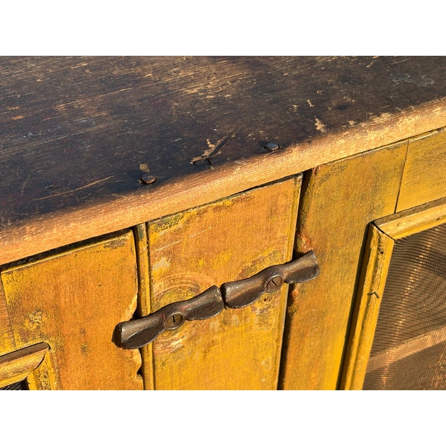 Mid 19th C. American Pie Safe / Cabinet With Exceptional Paint Finish For Sale - Image 9 of 17
