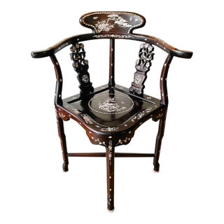 Vintage Chinese Dark Rosewood Mother of Pearl Inlay Corner Chair For Sale
