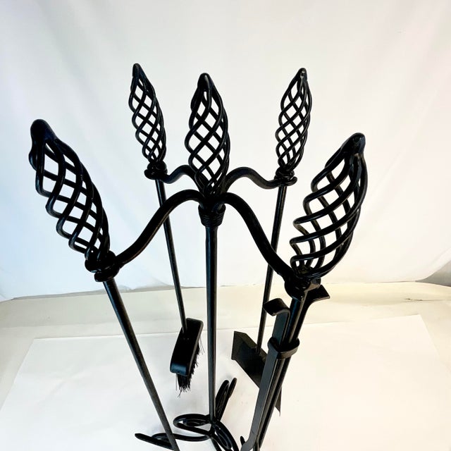 1970s Vintage Brutalist Boho Chic Wrought Iron Twisted Knob Fireplace Tools - 5 Pc Set. For Sale - Image 6 of 10