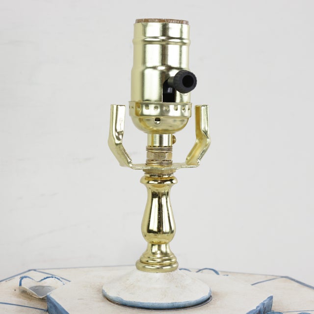 Vintage Hand-Painted Dutch Blue and White Tile-Style Metal Table Lamp - Octagonal Urn With Pastoral Scenes For Sale - Image 11 of 17