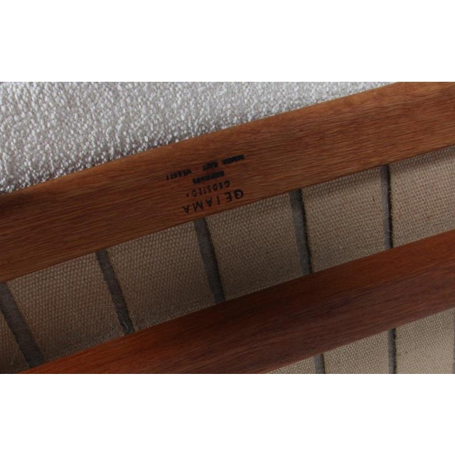 Wood Model 290 Three-Seater Sofa in Oak and Boucle by Hans J. Wegner for Getama, 1970 For Sale - Image 7 of 11