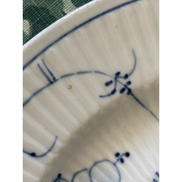 Mid-19th Century Rauenstein "Straw Flower" Blue & White Fluted Porcelain Plate For Sale - Image 10 of 11