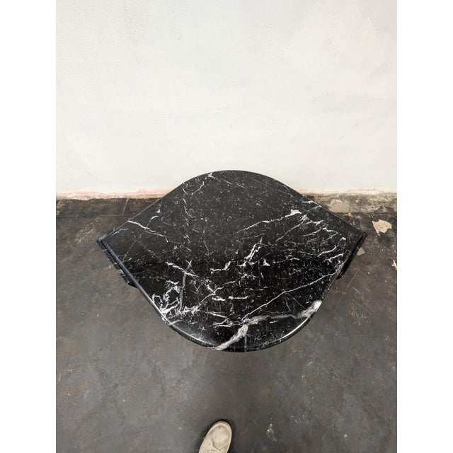 1980s Italian Postmodern Eye or Teardrop Shaped Marble Coffee Table 1980s For Sale - Image 5 of 9