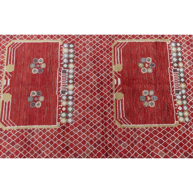 "Vermilattice" Contemporary Scandinavian Lattice Ivory Rug by Doris Leslie Blau For Sale In New York - Image 6 of 7