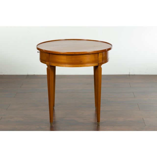French Napoléon III 1850s Walnut Side Table with Single Drawer and Tapered Legs For Sale - Image 4 of 12