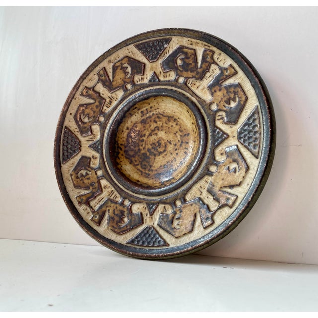 Mid-Century Brutalist Glazed Stoneware Dish by Jørgen Mogensen for Royal Copenhagen, 1960s For Sale - Image 9 of 9