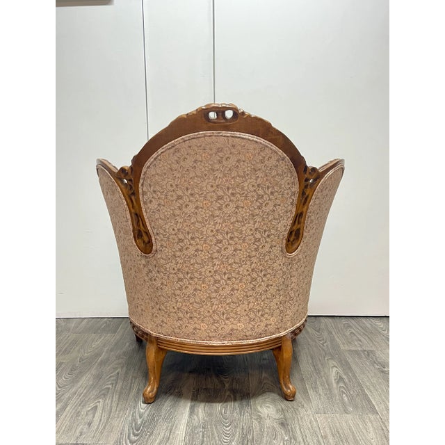 Early 20th Century Louis XV Style Ornately Carved Walnut Lounge Chair For Sale - Image 4 of 10