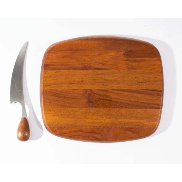 Mid 20th Century Jens Quistgaard Dansk Cheese Board and Knife For Sale - Image 5 of 7