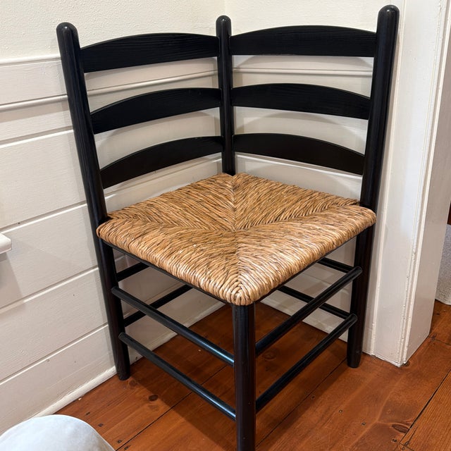 1980s Vintage Mid-Century Ebonized Ladder-Back Corner Chair With Woven Rush Seat For Sale - Image 5 of 8