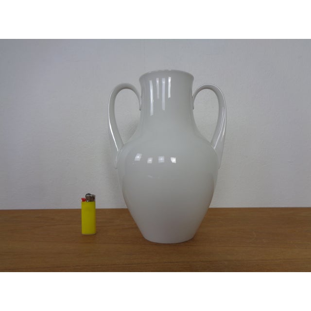 Porcelain Salier Vase by Siegmund Schütz for KPM Berlin, Germany, 1951 For Sale - Image 4 of 15