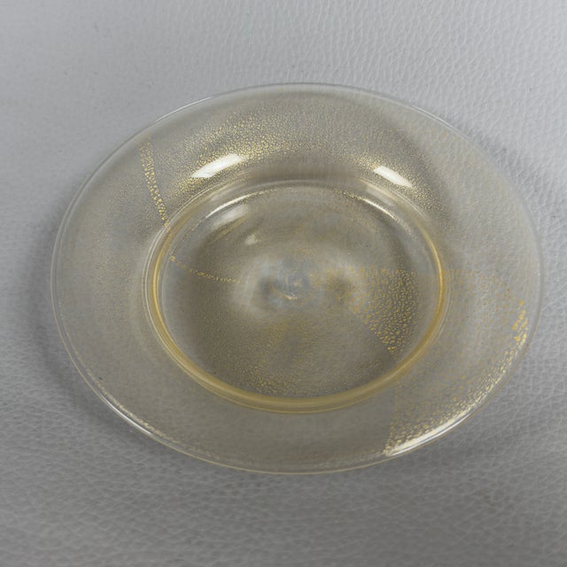 Submerged Gilded Sacred Chalice and Saucer in Murano Glass from Seguso Vetri D'Arte, 1970s, Set of 2 For Sale - Image 9 of 14