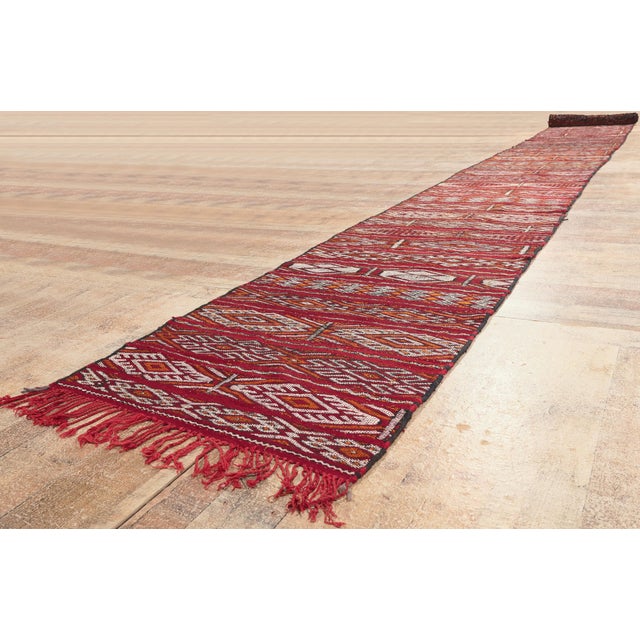 Red Vintage Zemmour Moroccan Kilim Rug, 02'08 X 27'00 For Sale - Image 8 of 10
