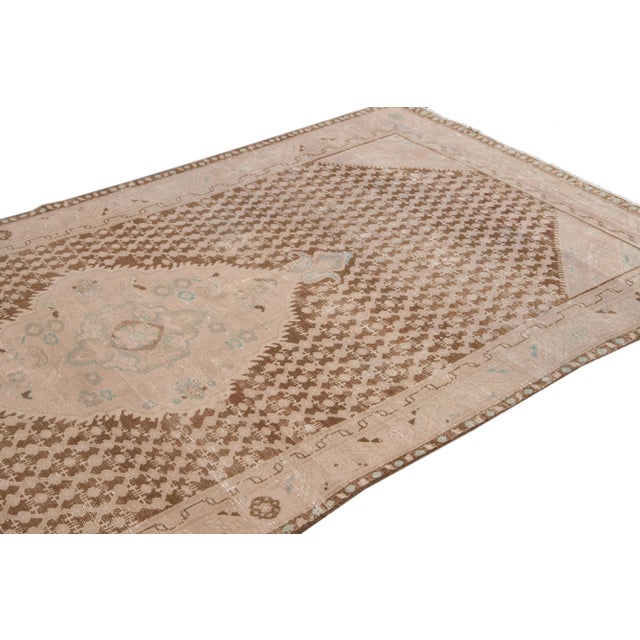 Antique Malayer Handmade Wool Runner For Sale In New York - Image 6 of 9