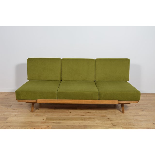 Mid-Century Modern Sofa from Jitona, Czechoslovakia, 1960s For Sale - Image 3 of 18