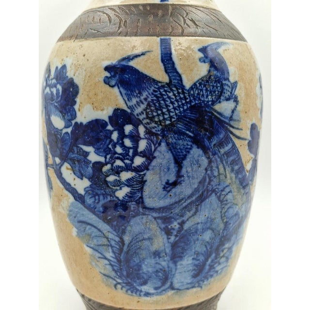 Antique Chinese Nanjing White and Blue Crackleware Vase, Late 19th Century For Sale - Image 12 of 18
