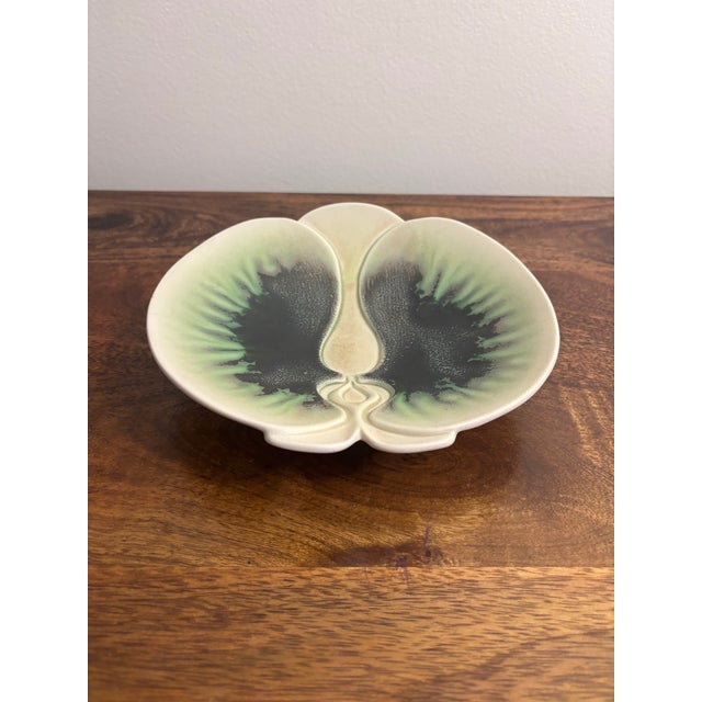Mid-Century Modern 1970s Alan & Brenda Newman Orchid Footed Porcelain Bowl Signed For Sale - Image 3 of 5