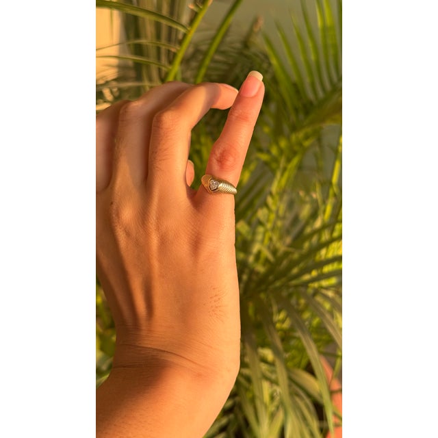 Gypsy Set 0.61ct Heart Cut Diamond Pinky Ring Size 4 in 14k Solid Yellow Gold For Sale In New York - Image 6 of 17