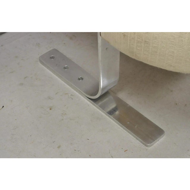 Mid-Century Modern Vintage Mid Century Modern Aluminum Flat Bar Ski Base Cantilever Lounge Chair For Sale - Image 3 of 12