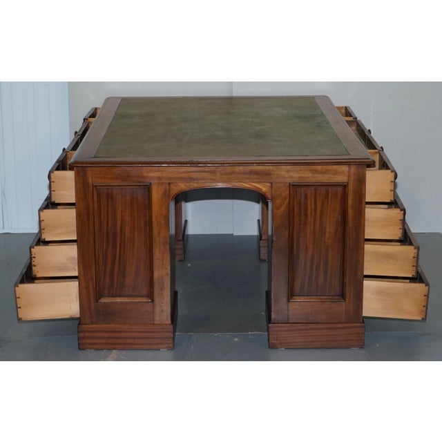 Late 19th Century Rare Victorian Four Sided Quad Pedestal Desk in Flamed Mahogany Green Leather For Sale In Dallas - Image 6 of 11