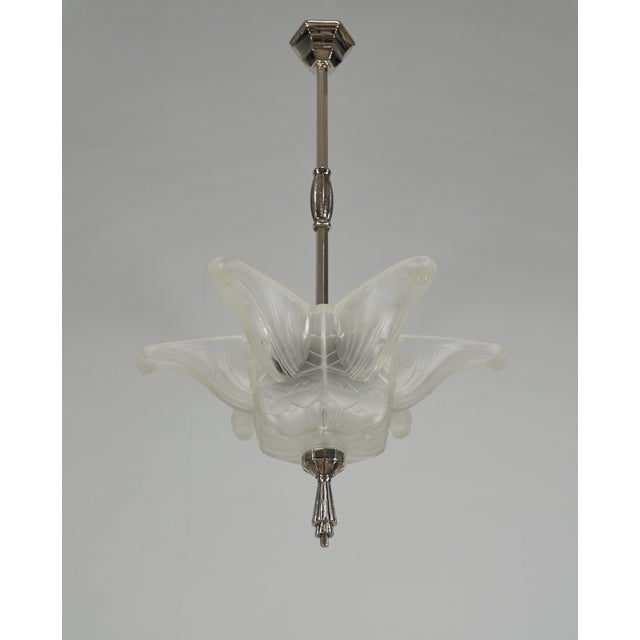 Verreries des Hanots French Art Deco Pendant Light Chandelier by Hanots 1930 France For Sale - Image 4 of 16