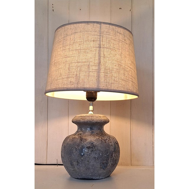 1990s Vintage Table Lamp with Grey Melange Ceramic Base and Beige Fabric Shade, 1990s For Sale - Image 5 of 7
