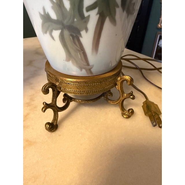 Early 20th Century Vintage Bing & Grondahl Copenhagen Danish Porcelain Floral Vase Table Lamp With Brass Footed Base For Sale - Image 5 of 14