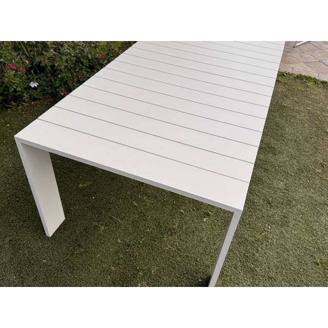 2020s Harbour Outdoor Hayman Aluminum Dining Table, White For Sale - Image 5 of 12