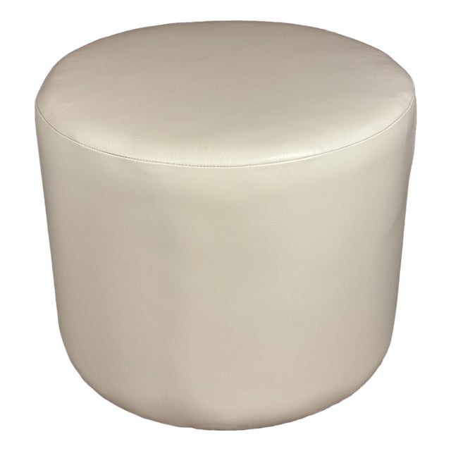 New Round Cream Italian Leather Ottoman Made in Usa 21 Inch Diameter Footstool Accent Decor For Sale