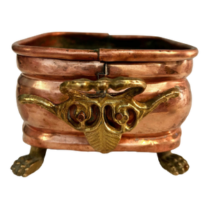 1900’s Art Nouveau Handcrafted Copper and Brass Jardinière Cachepot With Brass Paw Feet