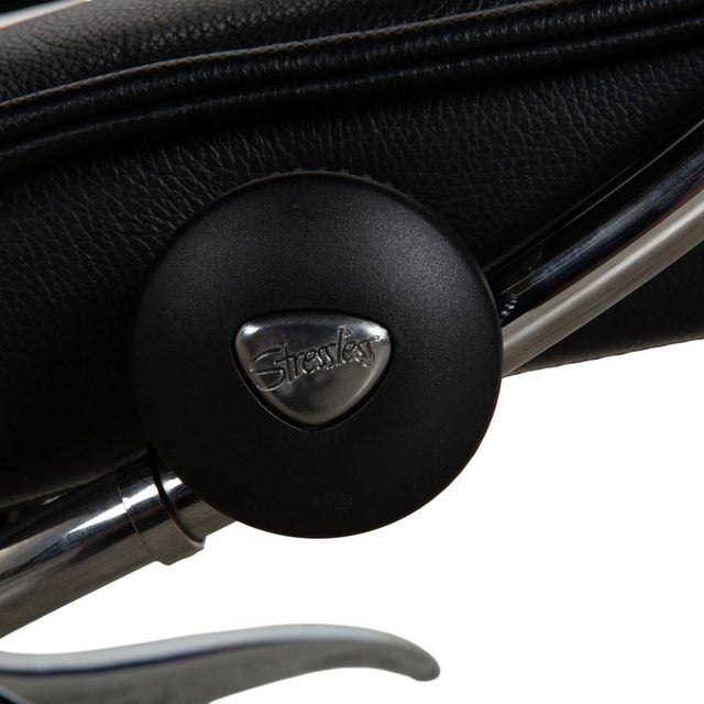 Set of City Leather Chair and Ottoman from Stressless For Sale - Image 14 of 18