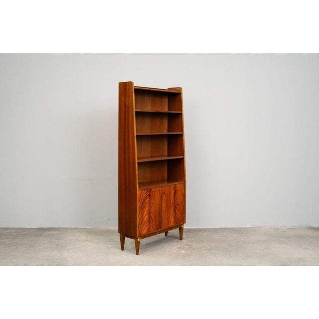 Mid-Century Brown Mahogany Bookcase For Sale - Image 3 of 18