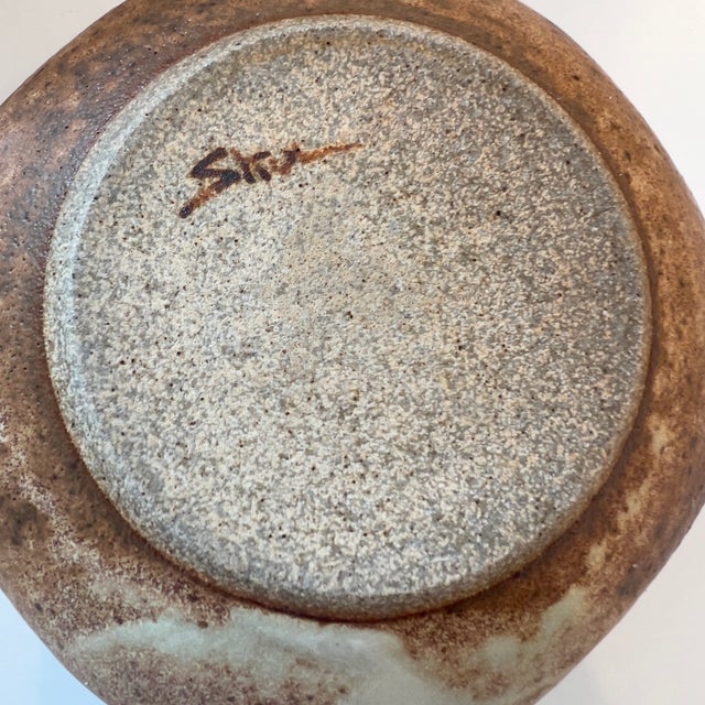 Vintage Handcrafted Studio Pottery Serving Bowls in Warm Brown Glaze, Signed Skul, Set of 7 For Sale - Image 11 of 15