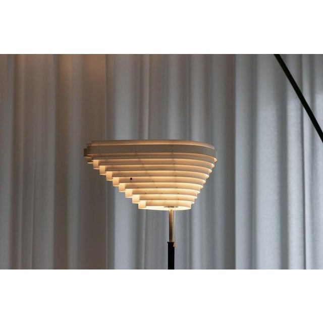 Alvar Aalto A805 Floor Lamp attributed to Alvar Aalto for Valaisinpaja Oy, Finland, 1970s For Sale - Image 4 of 18