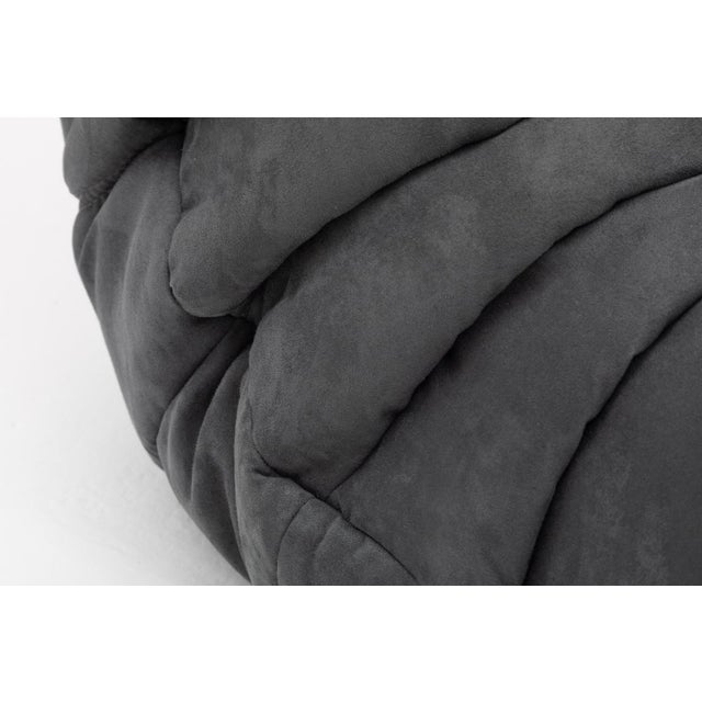 Togo Lounge Chair and Pouf in Black Fabric by Michel Ducaroy for Ligne Roset, 1973, Set of 2 For Sale - Image 16 of 18