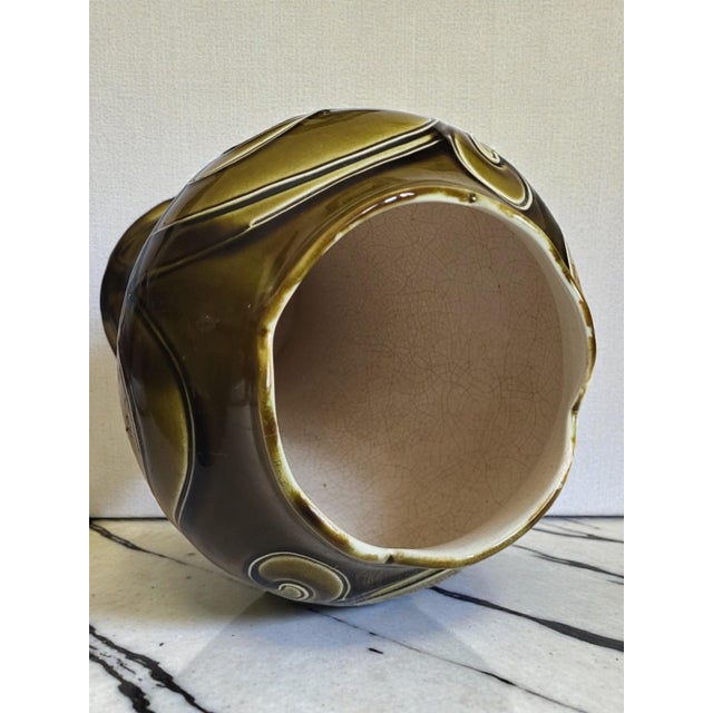 Art Nouveau Slipware Vase by Gustave De Bruyn, 1890s For Sale - Image 9 of 10