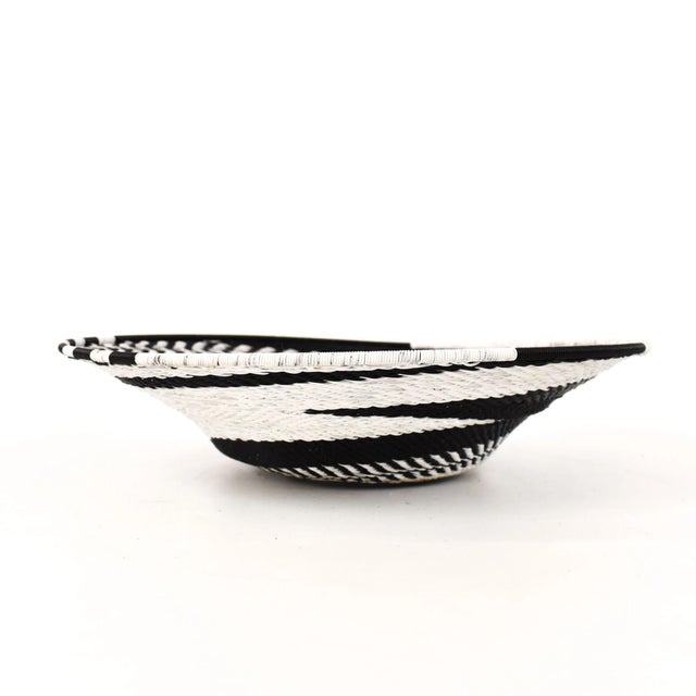 African Early 20th Century Zulu Wire Basket South Africa 10inch For Sale - Image 3 of 7