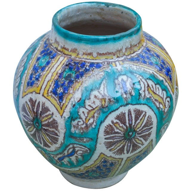 Antique Andalusian-Patterned Vase For Sale In New York - Image 6 of 10