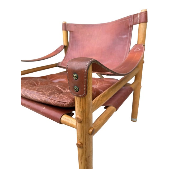 Vintage Sirocco Safari Chair in Patinated Cognac Leather and Oak by Arne Norell, Sweden, 1970s For Sale - Image 4 of 13