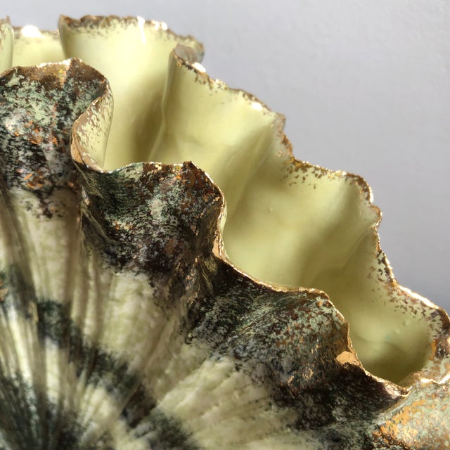 Mid 20th Century Circa 1950 Hollywood Regency-Style Hedi Schoop Scalloped Shell Vase For Sale - Image 5 of 12