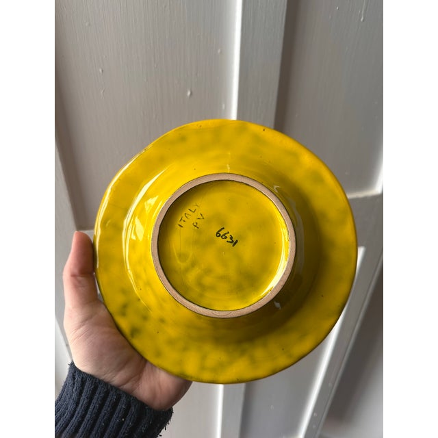A beautiful yellow glazed terracotta ashtray catchall vide-poche, circa mid-20th century, Italy. Great as its intended use...