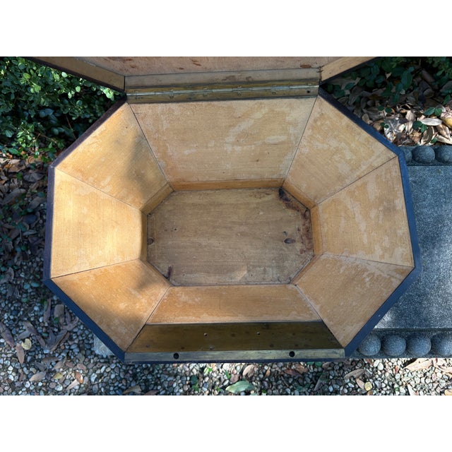 19th Century English Georgian Burlwood Wig Box For Sale - Image 9 of 12