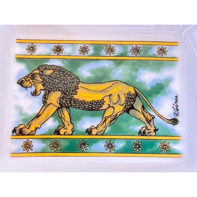 Late 20th Century French Porcelain Lion Ashtray Vide-Poche With Gilt Decoration For Sale - Image 5 of 9