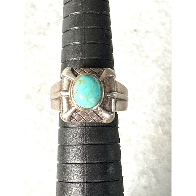 Wonderful sterling silver and turquoise ring.